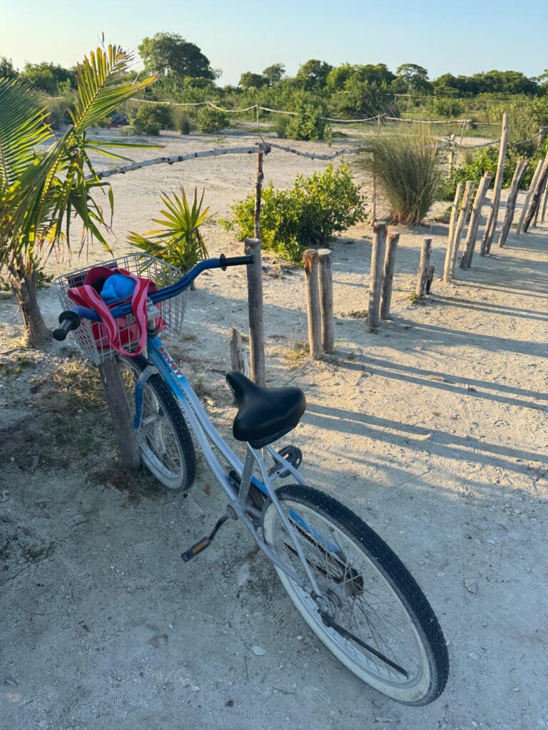 Fiets op Caye Caulker, Belize
